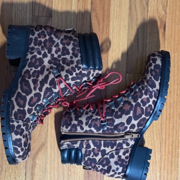 Creek Leopard Boots - Picture 4 of 5